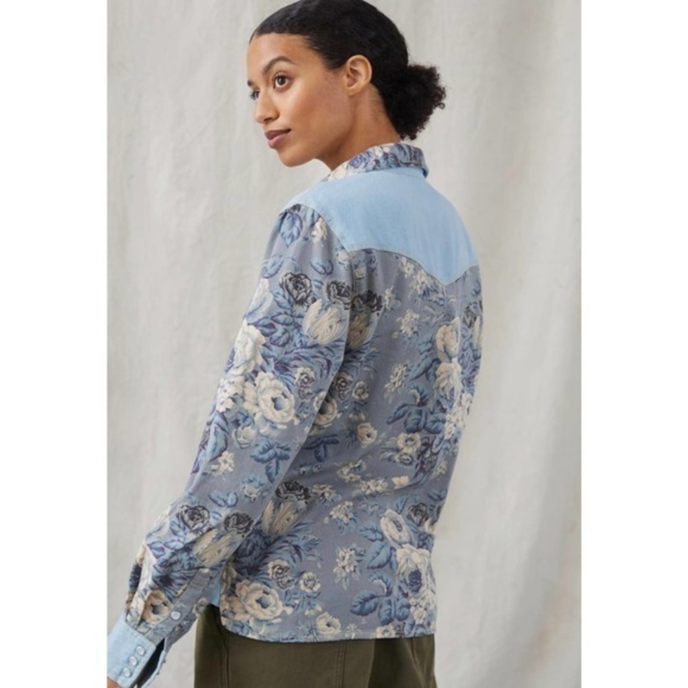 Floral Chambray Button Down - Picture 4 of 8